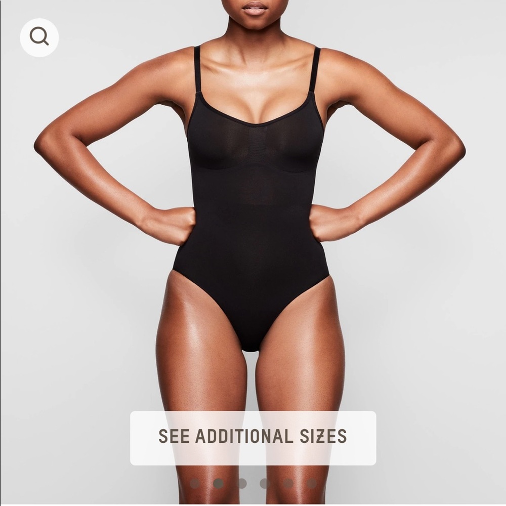 Skims sculpting bodysuit with snap in onyx